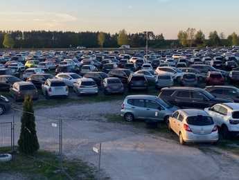 Parking Pod Wiatrakiem - lotnisko Warszawa-Modlin (WMI) - głowne zdjęcie parkingu