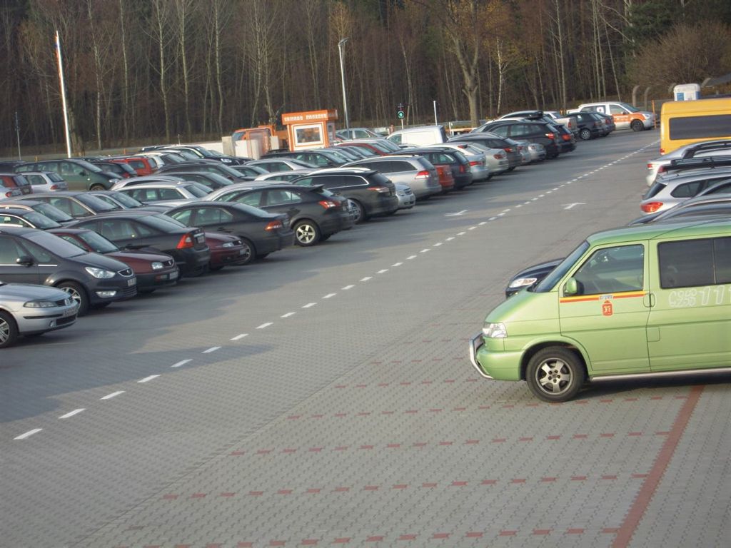 Zdjęcie nr 3 parkingu Orange Parking Modlin