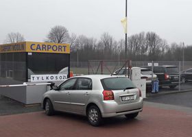 Zdjęcie parkingu Parking Carport przy lotnisku