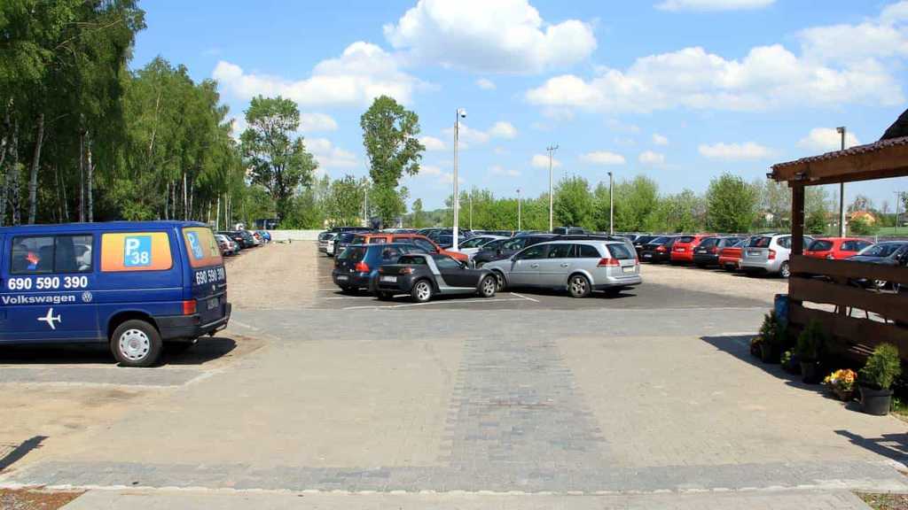 Zdjecie nr 2 parkingu P38 przy lotnisku Modlin w Warszawie