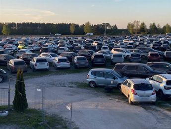 Parking Pod Wiatrakiem - lotnisko Warszawa-Modlin (WMI) - główne zdjęcie parkingu